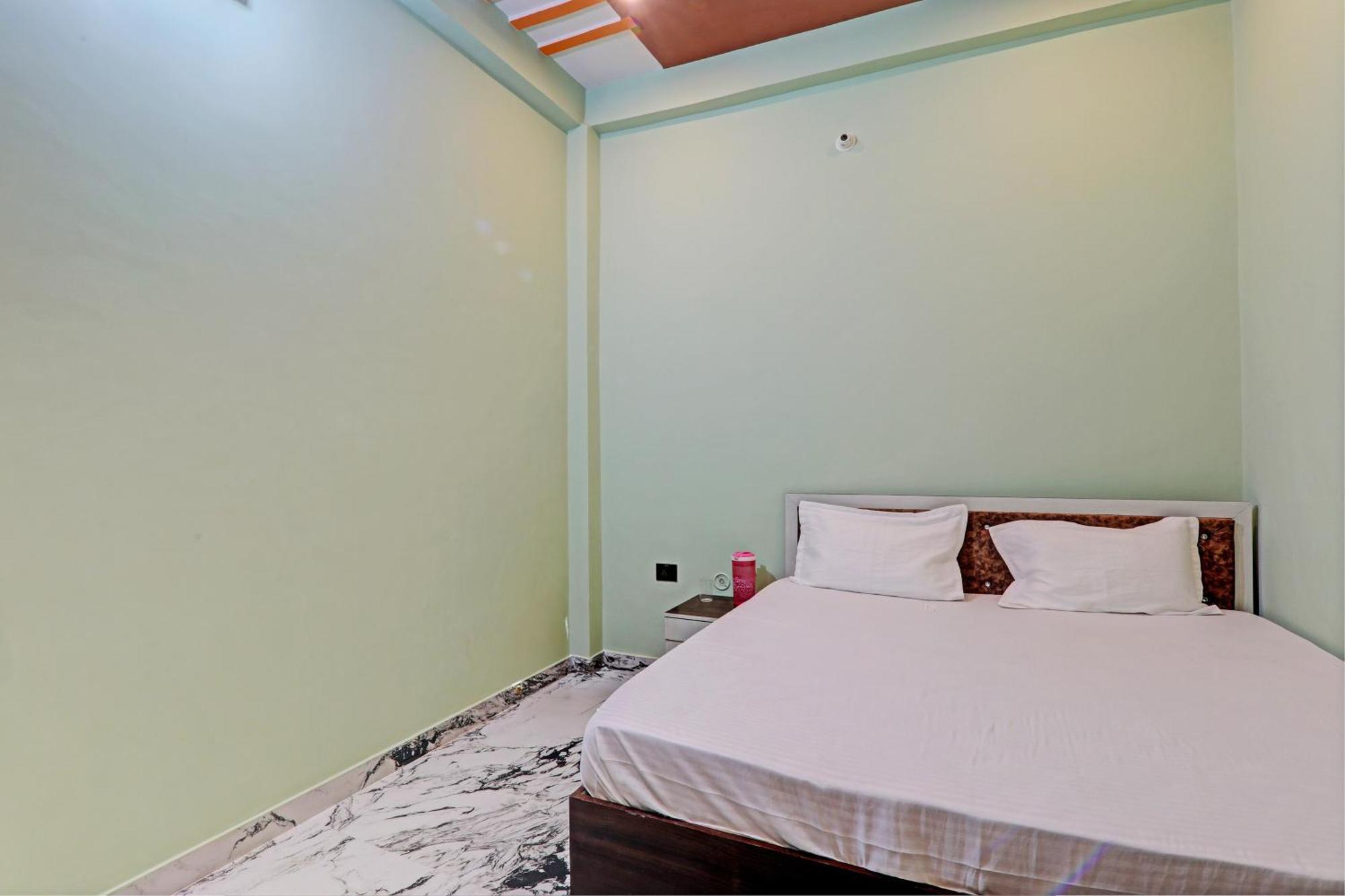 Oyo Green Valley Guest House Sultānpur Exterior foto