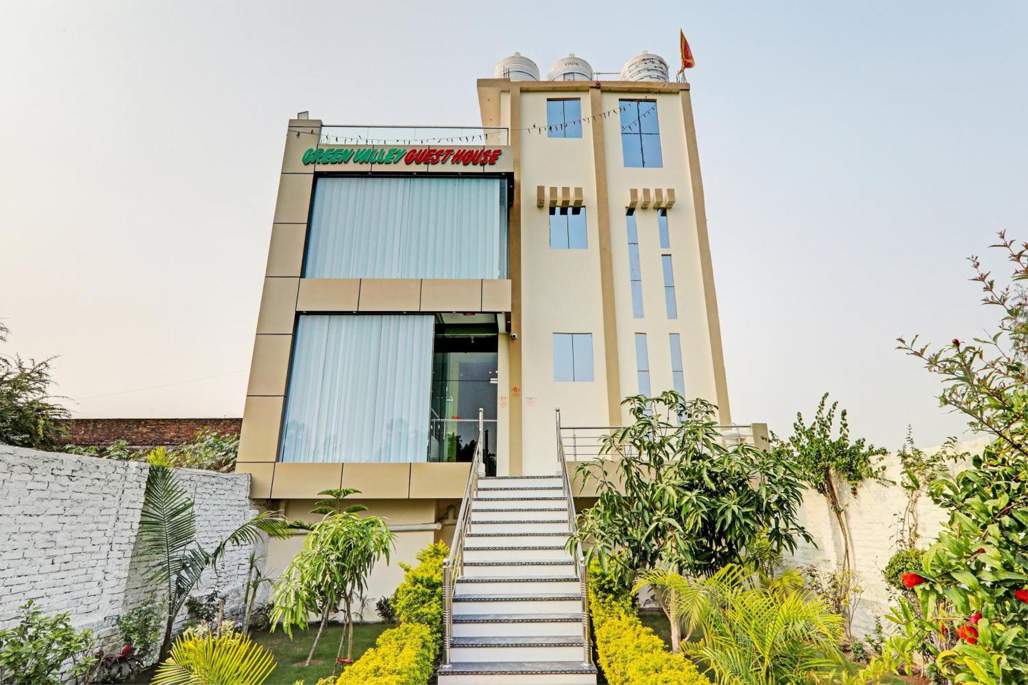 Oyo Green Valley Guest House Sultānpur Exterior foto